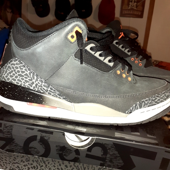 Jordan 3 fear pack 10.5 - Picture 2 of 4